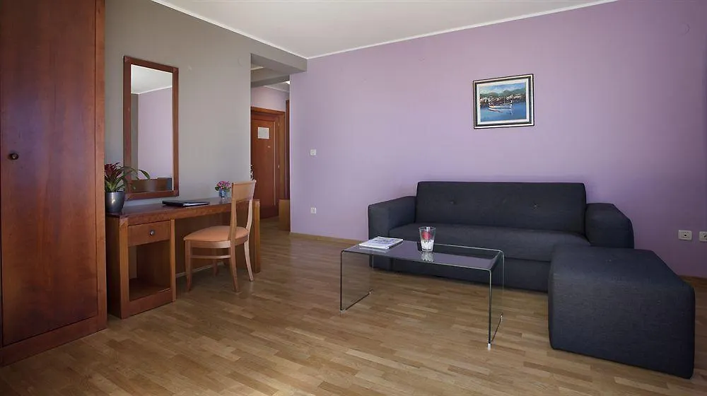 ****  Hotel Laurus - Liburnia Abbázia Horvátország